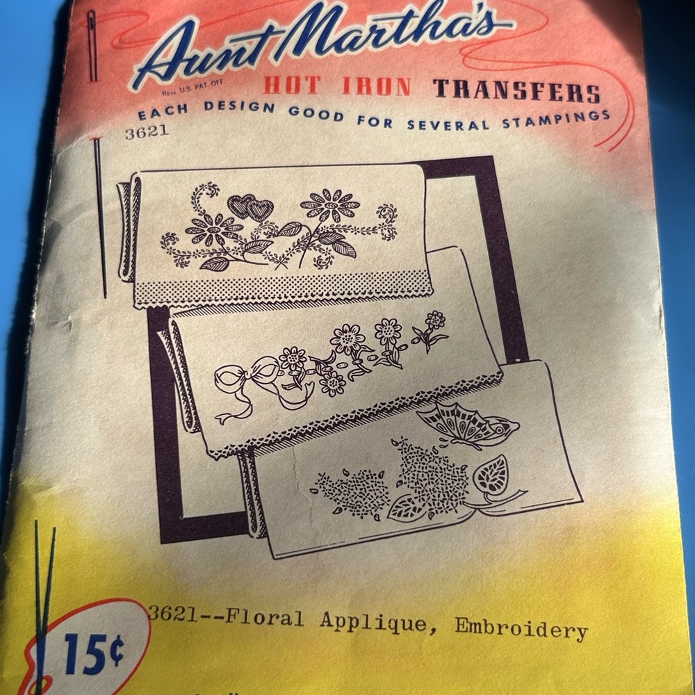 Vintage Aunt Martha’s Hot Iron Transfer. 3621-Floral Appliqué, Embroidery